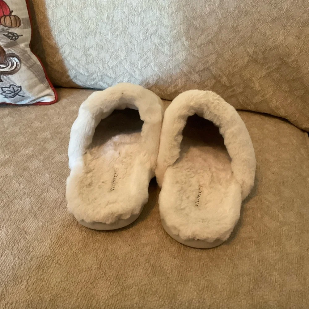 Vionic Cozy Cream Slippers with Faux Fur Lining size 9 - Picture 5 of 8